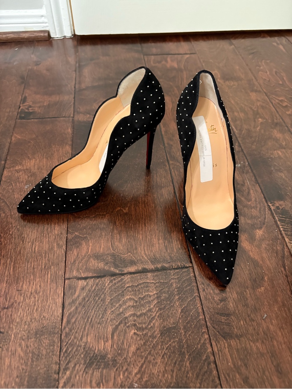 Christian Louboutin Black Studded Pumps Size 37 NWT - Picture 2 of 10